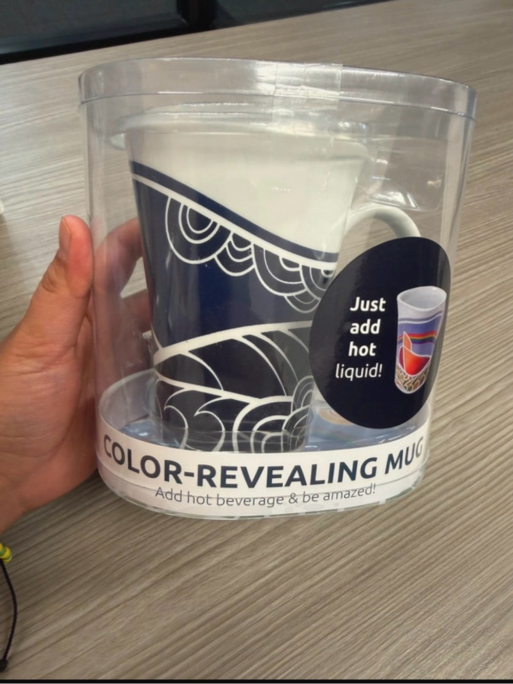 Ark & Co Color-Revealing Mug - Black & White Pattern